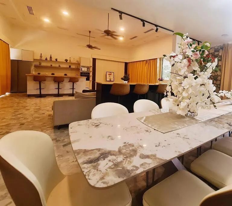 Bali Modern Style Villa Up To 20Pax In Kl Kuala Lumpur