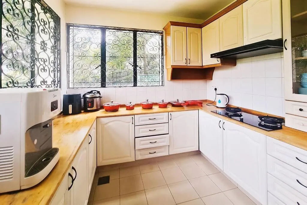 Bali Modern Style Villa Up To 20Pax In Kl Kuala Lumpur
