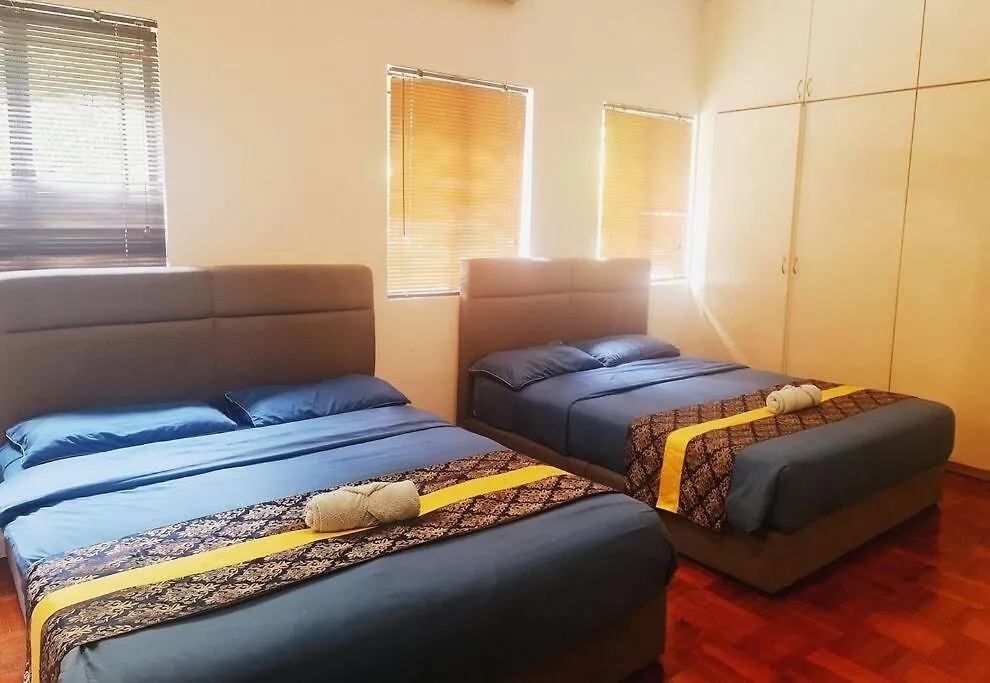 Bali Modern Style Villa Up To 20Pax In Kl Kuala Lumpur
